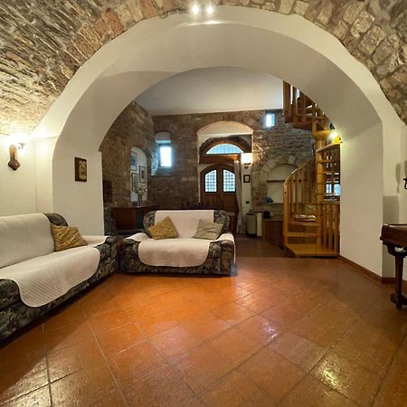 Happy House - Porta San Giacomo Assis Exterior foto