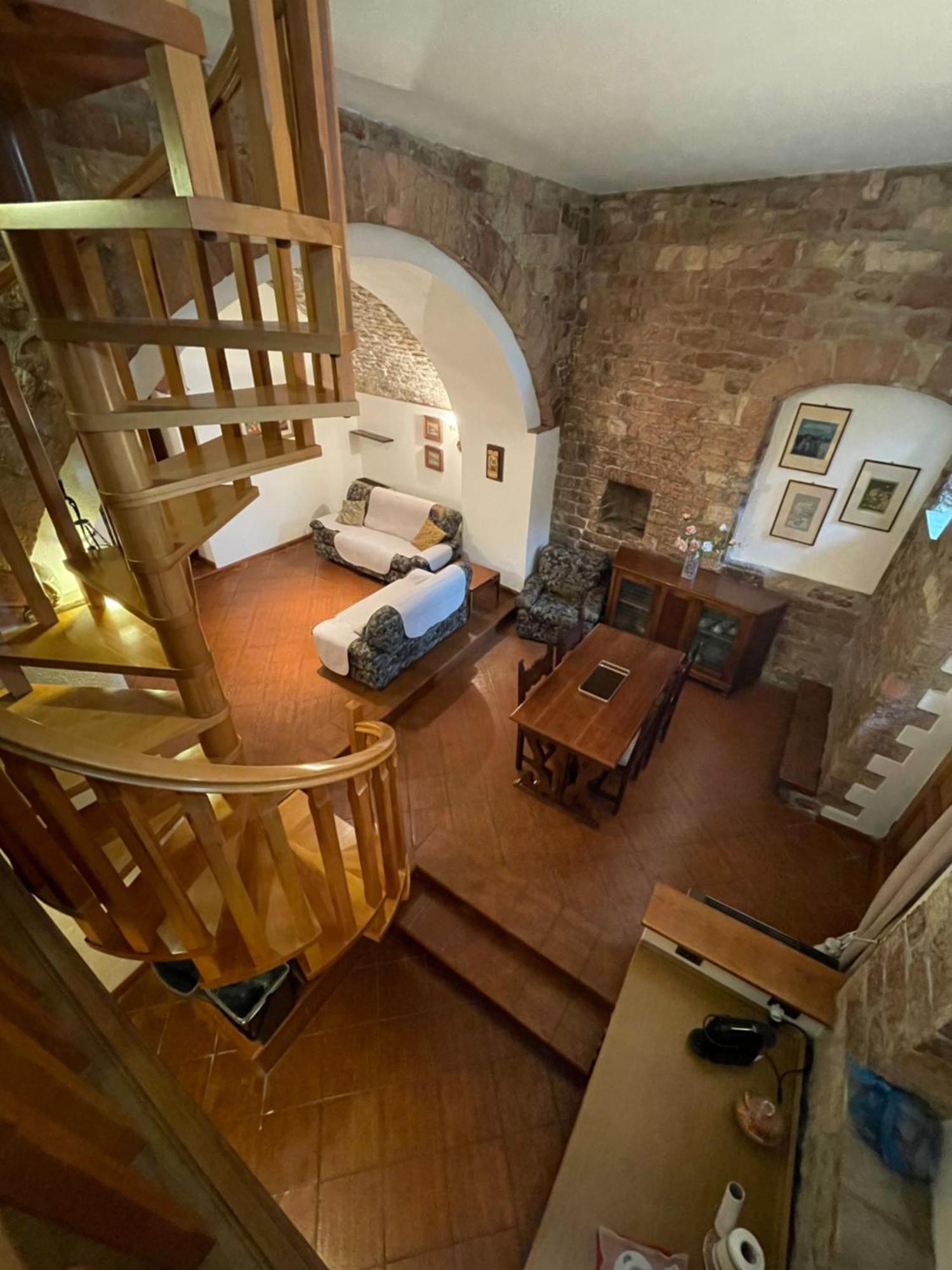 Happy House - Porta San Giacomo Assis Exterior foto