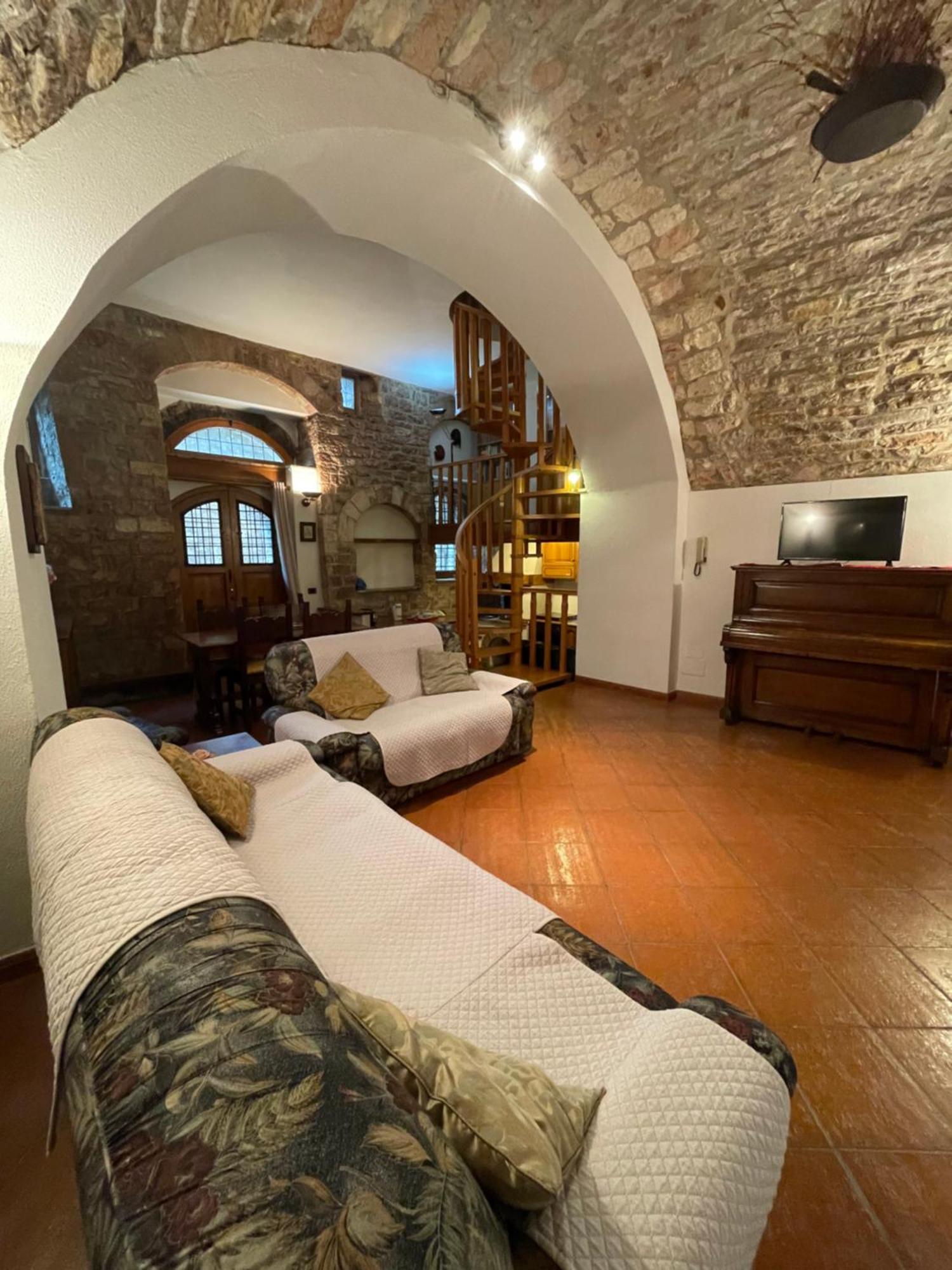 Happy House - Porta San Giacomo Assis Exterior foto